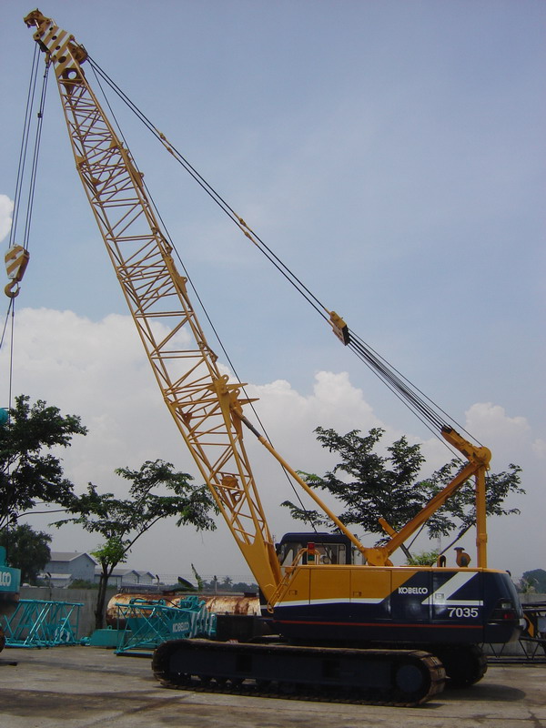 CRAWLER CRANE PT. INDO CRANE PRATAMA