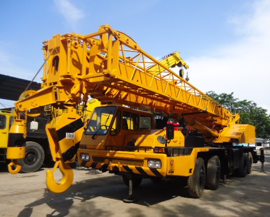 All Terrain Crane PT. Indo Crane Pratama